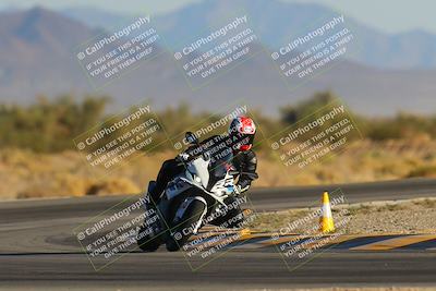 media/Dec-09-2023-SoCal Trackdays (Sat) [[76a8ac2686]]/Turn 15 Set 1 (230pm)/